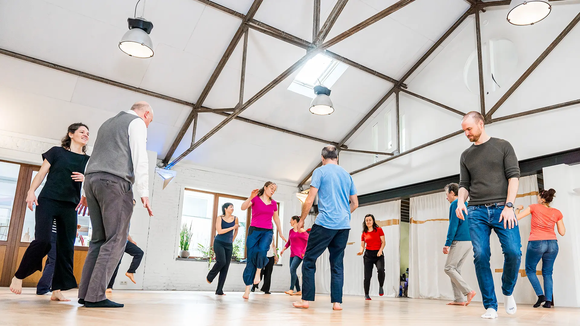 vue d'ensemble de la salle et des participants à un atelier movetomove